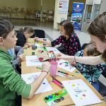 В картинной галерее им. Е.Е. Моисеенко прошел мастер-класс «Краски лета»