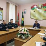 Итоги завершающейся пятилетки как основа стратегии успешного развития нашей страны. Информационно-пропагандистская группа под руководством председателя райисполкома Анатолия Гапоника провела единый день информирования в районном отделе по чрезвычайным ситуациям