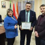 В преддверии Дня защитников Отечества и Вооруженных сил Республики Беларусь председатель районного РОО «Патриоты Беларуси» Евгений Агажельский встретился с руководством РУП «Белоруснефть -Особино»