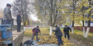 Коллективы аграрно-технического колледжа и ОАО «Агрохимуслуги» – активные участники республиканского субботника