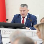 На аппаратном совещании во главе с председателем облисполкома Иваном Крупко на примере Наровлянского района рассмотрели вопрос наведения порядка на земле