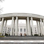 Лукашенко готов максимально содействовать росту оплаты труда ученых, но взамен требует результата
