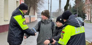 Сотрудники областной Госавтоинспекции совместно с коллегами ОГАИ Буда-Кошелевского РОВД в районном центре провели профилактическую акцию