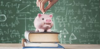 Адвокат сказал, что родителям нужно купить в класс — в школе это давать не обязаны