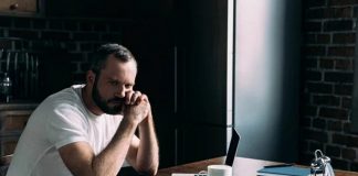 Белорусам напомнили про номер, куда можно звонить в кризисных ситуациях