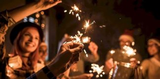 Можно ли в новогоднюю ночь устроить вечеринку во дворе многоэтажки?