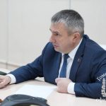 Пенсионерка Тамара Васильевна из деревни Морозовичи Буда-Кошелевского района просит обновить дорогу по улице Садовой