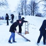 В Уваровичах развернулась настоящая битва со снежной стихией!