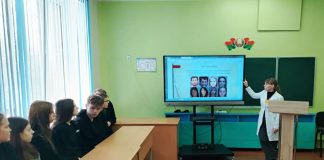 В Октябрьской школе специалисты Буда-Кошелевской ЦРБ провели круглый стол на тему «Стоп наркотики»
