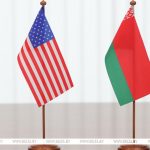 Лукашенко проводит переговоры со спецпосланником США Коулом