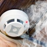 Почему автономный пожарный извещатель должен быть у каждого, объясняет начальник Буда-Кошелевского районного отдела по ЧС Виталий Казачук