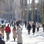 Больше суточных, лимиты на выпуск карт банков, работа на высоте по новым правилам: что еще изменится с 1 апреля