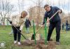 Екатерина Зенкевич приняла участие в республиканском субботнике