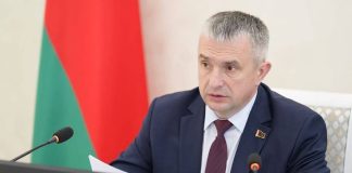 На еженедельном аппаратном совещании под руководством председателя облисполкома Ивана Крупко рассмотрели вопрос завершения весенних полевых работ