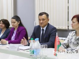 Председатель райисполкома Валентин Ундруль в рамках единого дня информирования встретился с коллективом ООО «НПГ Мариленд-Бел»