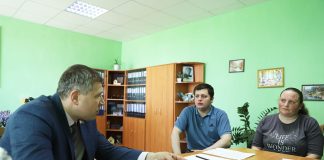 Руслан Вегера провел прием граждан и прямую линию в Липиничском сельисполкоме