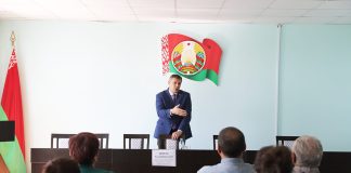 В рамках рабочего визита депутат Палаты представителей Национального собрания Республики Беларусь Руслан Вегера встретился с жителями Липиничского сельсовета