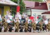 Патриотическая акция «Маленькие герои большой страны» объединила творческую и активную молодежь в центре города, чтобы сказать «спасибо» за мирное небо и счастливое детство