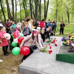 Торжественные митинги, возложения цветов, праздничные концерты, мастер-классы, посвященные Дню Великой Победы, объединили сельских жителей в стремлении отдать дань уважения воинам, погибшим в годы Великой Отечественной войны