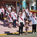 Торжественно и ярко прошли последние звонки в школах района