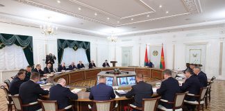 «Будем с хлебом — будем жить». Лукашенко об уборочной кампании и продбезопасности