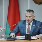 Председатель облисполкома Иван Крупко проводит совещание по вопросам сельского хозяйства. В центре внимания – ход уборочной кампании