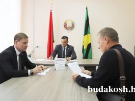Председатель райисполкома Валентин Ундруль провел личный прием граждан