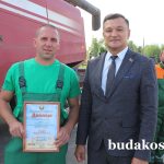 Хвала хлеборобам! Глава района поздравил новых тысячников Будакошелевщины