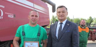 Хвала хлеборобам! Глава района поздравил новых тысячников Будакошелевщины