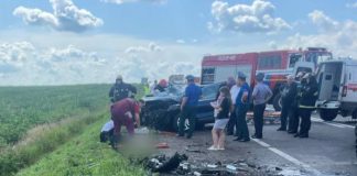 В Буда-Кошелевском районе столкнулись Renault и Jetta: один человек погиб, семеро пострадали