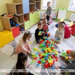 В детсадах Беларуси увеличат количество групп для детей до двух лет