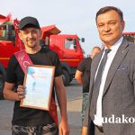 В КСУП «Кривск» чествовали тех, кто сегодня на передовой уборочной кампании