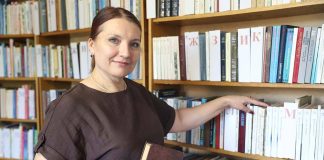 С вдохновением, настроением, творческим энтузиазмом