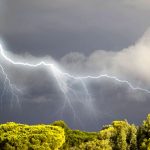 Буда-Кошелевский РОЧС напомнил о факторах опасности при грозах и шквалистом ветре