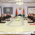 Лукашенко назвал полной глупостью кампанию в западных СМИ о военной угрозе со стороны России и Беларуси