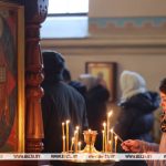 Православные верующие празднуют Покров Пресвятой Богородицы