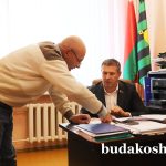 Депутат Палаты представителей Национального собрания Республики Беларусь Руслан Вегера провел прием граждан в Коммунаровском сельисполкоме